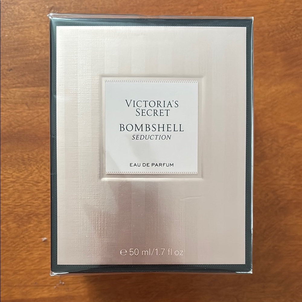 Victoria's Secret Bombshell Seduction Eau de Parfum - Silver and Black